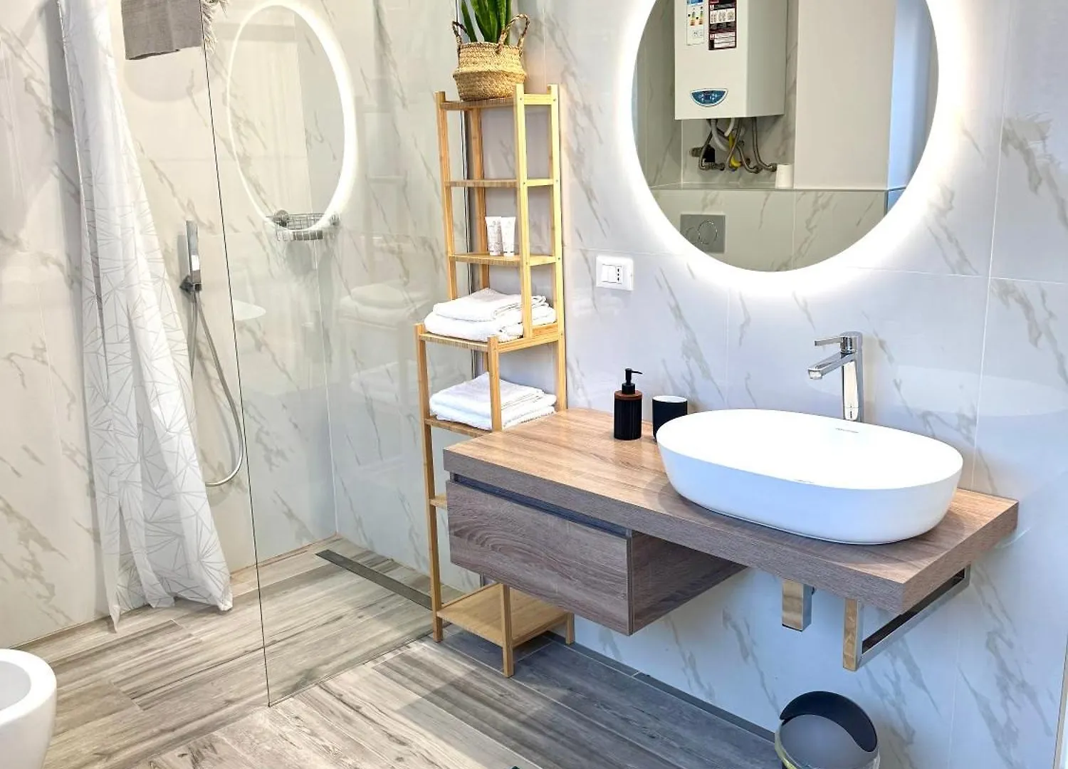 La Casa Di Raysa Con Idromassaggio Vicino Al Duomo Apartment Milan