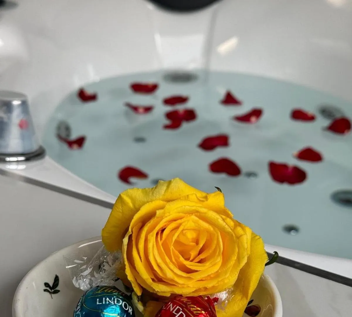 La Casa Di Raysa Con Idromassaggio Vicino Al Duomo Apartment Milan